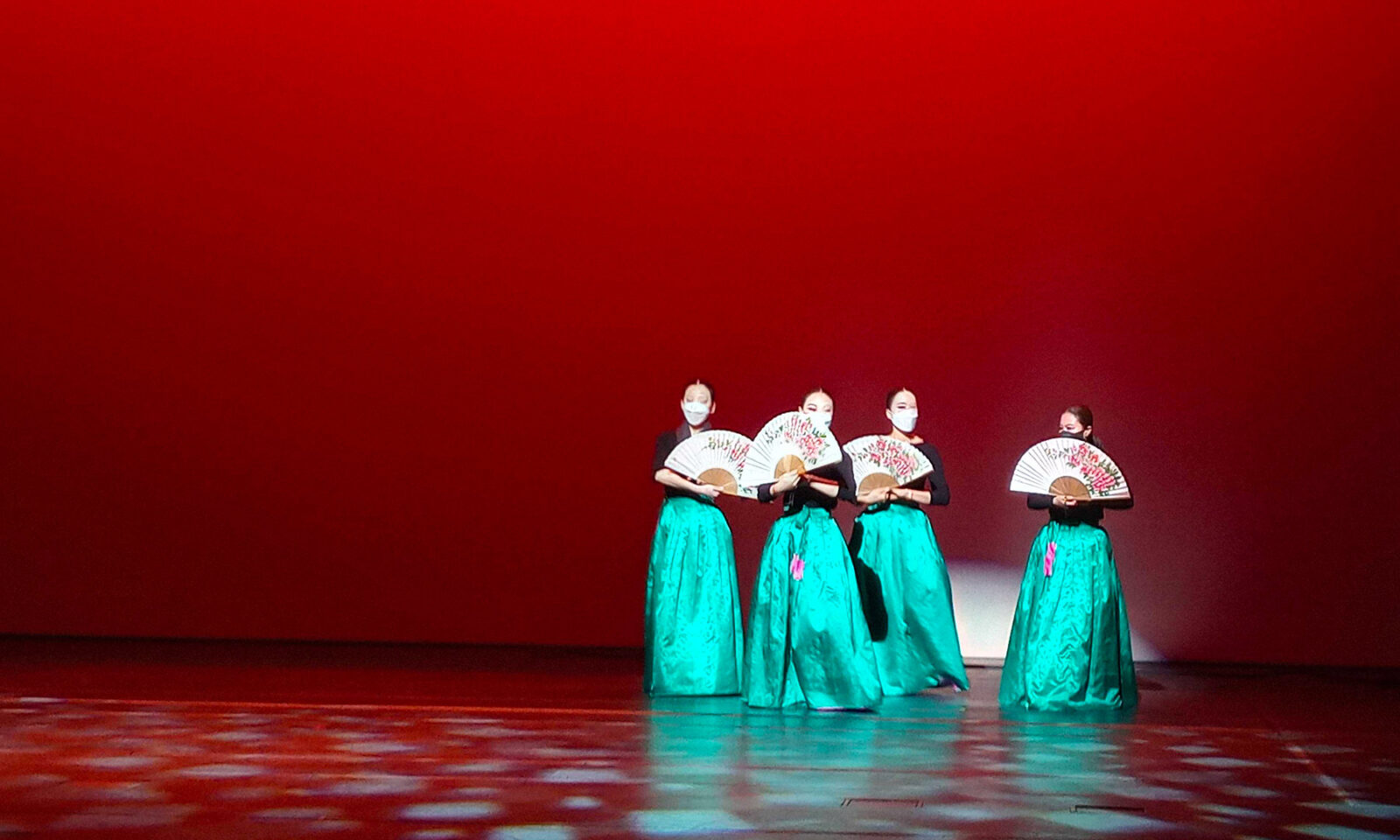 World Debut for Robert Juliat Arthur Followspots in South Korea